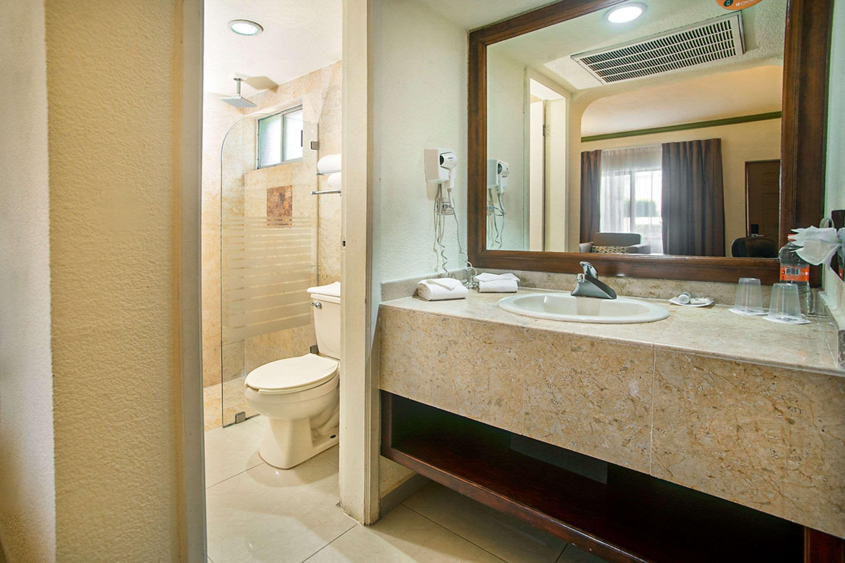 Quality Inn Ciudad Obregón Extérieur photo