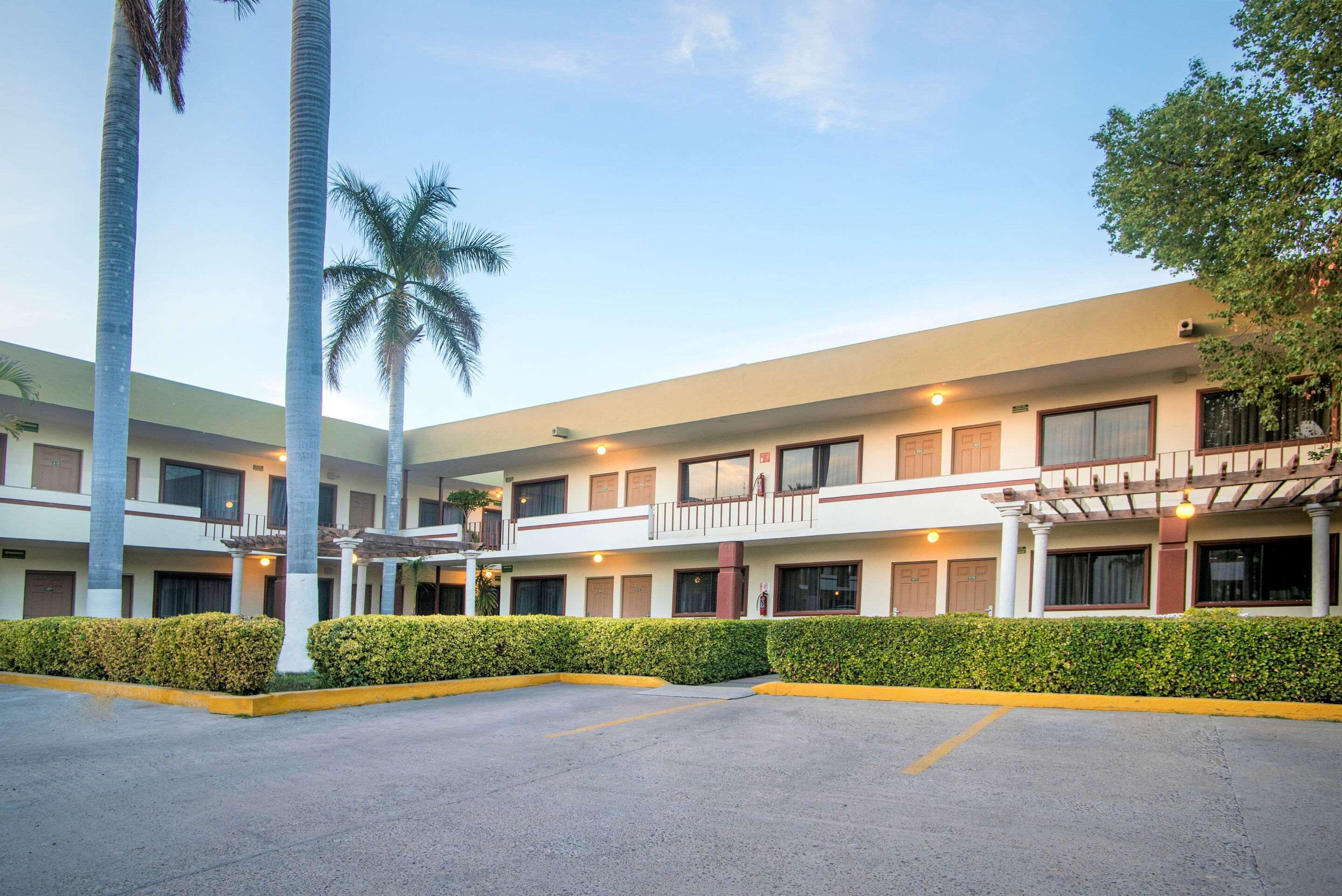 Quality Inn Ciudad Obregón Extérieur photo